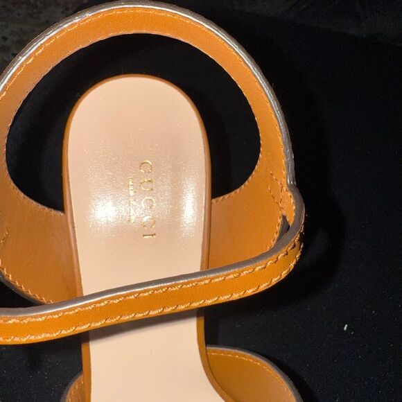 Brand new with box Gucci brown Leather Sandals with GG Logo cut size 10.5 - Picture 9 of 12